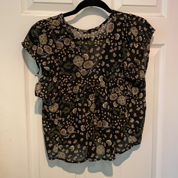 American Eagle top - Picture 3 of 3